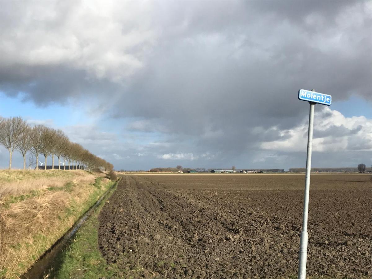 Slapen Bij De Zeeuwse Lala Bed & Breakfast IJzendijke Exterior foto